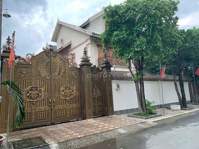 Chính chủ gửi SHR full thổ - Đường 10m - Full nội thất - NH hỗ trợ 80%