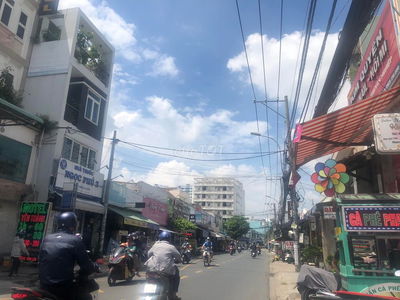 Bán nhà MT Tên Lửa (nhỏ), 12 x 14m, 3.5 tấm, 22.5 tỷ. KD sầm uất