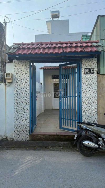 BÁN NHÀ SHR MT bờ kênh, đường xe hơi nở hậu 8m