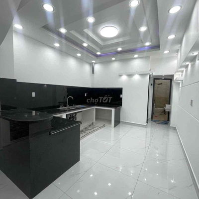 nhà mới Quận 11 - khu lữ gia  - sát bên đường số 3 , DT 4m x 18m - 4P