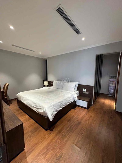 sang nhượng khách sạn TT Đống Đa, 22 phòng