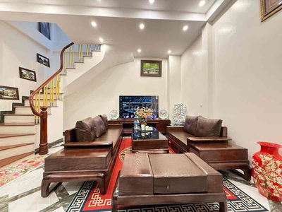 🏘️Bán Nhà Đống Đa, Ô Tô Đỗ Cửa- 5 Tầng Kiên Cố - Mặt Tiền Kinh Doanh -