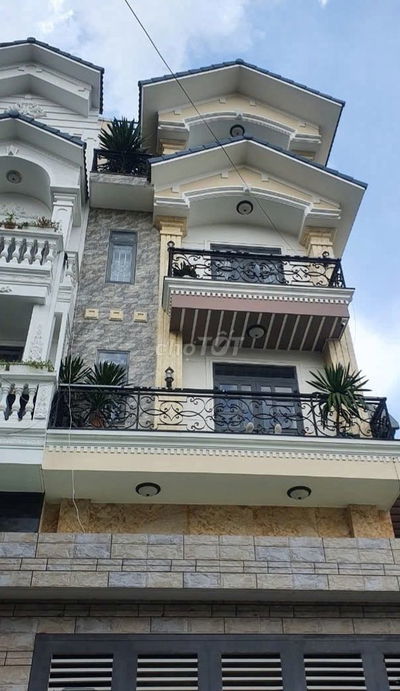 Cần cho thuê nhà HXH 207/2B Đường 3/2 P.11 Q.10