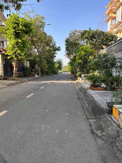 Đất Nền Biệt Thự Khu Hành Chính Quận 2, Thủ Đức 8x20