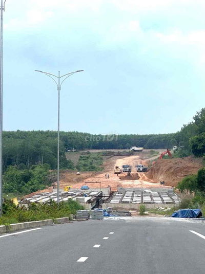 Đất xây trọ Trục Chính Đường Tuyến 42m - 250m2 thổ cư 152m SHR .