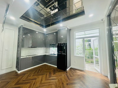 GIÁ TỐT PARK RIVERSIDE - 4PN 4WC- Nội thất ĐẸP, sổ hồng, view thoáng