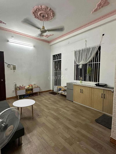 Tìm bạn nữ ở ghép - Tân Bình