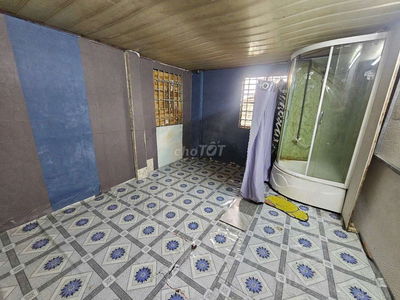 Phòng 14m2 riêng biệt hẻm oto  Cách Mạng Tháng 8
