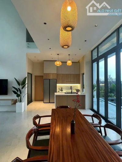 SƠN TRÀ ĐÀ NẴNG SIÊU PHẨM VILLA 180M2 GẦN GOLDENBAY CỰC ĐẸP LIÊN HỆ XEM NGAY CHỈ 20 TỶ