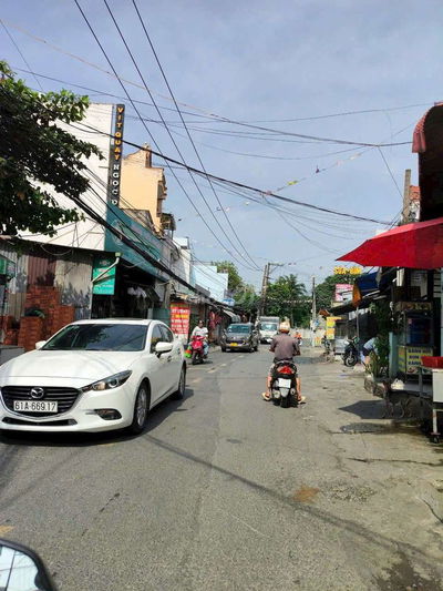 BÁN NHÀ MẶT TIỀN GẦN CHỢ DĨ AN BÌNH DƯƠNG