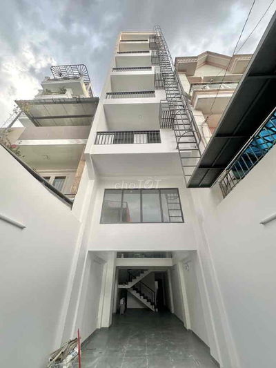 Bán CHDV 14 phòng, mặt tiền đường số 9, Gò Vấp