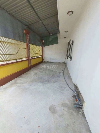 Cho thuê kho xưởng ngay ngã tư Trung Chánh