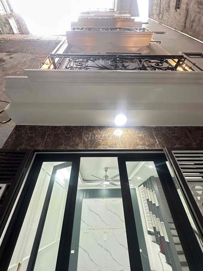 Sau nhà mặt phố Lò Đúc nhà đẹp 2 thoáng dân xây ở ngay 35m x4T giá nhỉ