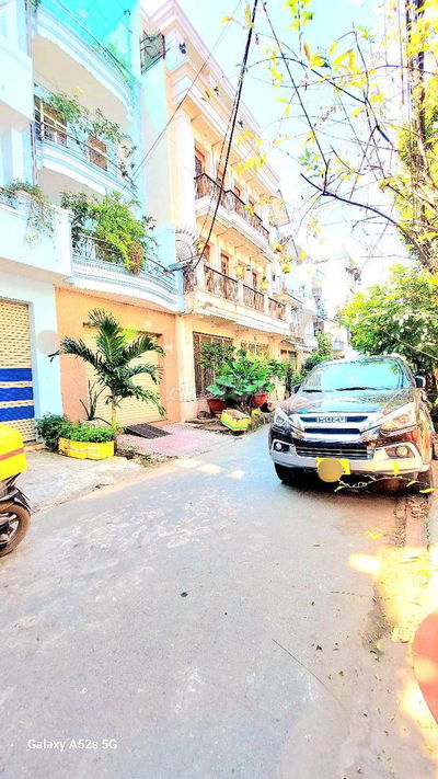 Nhà kề mặt tiền kinh doanh,chủ ngộp giảm 2.6 tỏi chỉ còn 8 tỏi xíu