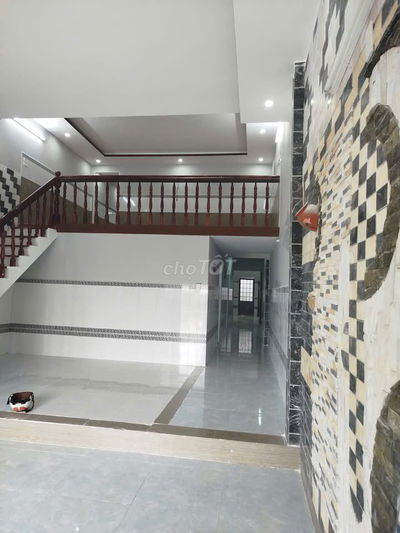 Siêu rẻ nhà gác lửng đường 5.5m vỉa hè 3m