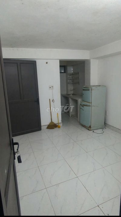 Nhượng lại phòng thuê 1n1k ở 58/23 Trần Bình