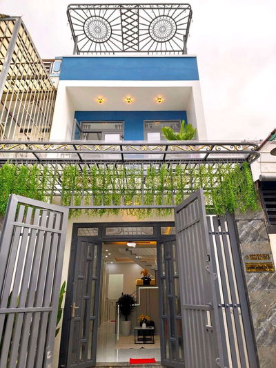 Nhà đẹp 2 tầng mới ken,hẻm ôtô đỗ cửa Đ.Huỳnh Thị Hai