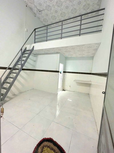 Cần pass lại phòng này ngay chân cầu vượt Sóng Thần