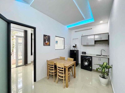 Căn Hộ 1PN Tách Bếp 40m2 Mới 100% Full NT Bancol MG Riêng Gần VLU CS3