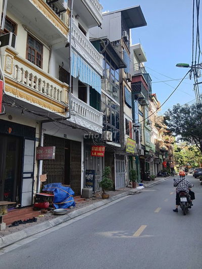 Bán nhà riêng Thanh Lân 46m² 3 tầng 4 ngủ Giá chỉ 7.9 tỷ. Nở hậu