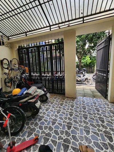 NHÀ KDC HỒNG LONG ĐƯỜNG BÀN CỜ ĐẬU Ô TÔ 2PN 2WC Ở + VPCYY + KD ONLINE