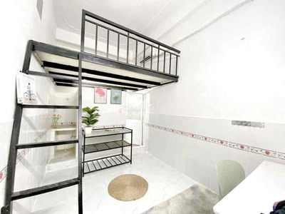 PHÒNG TRỌ GIÁ RẺ - CÓ MÁY LẠNH, THANG MÁY - NGÃ TƯ BỐN XÃ - CHỈ 2TR8