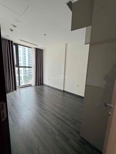 Cho thuê gấp căn 1N TK2 siêu đẹp đồ cơ bản có tủ lạnh giá 9tr Vinhomes