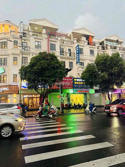 Cho Thuê Nhà Mặt Tiền Phan Văn Trị Gò Vấp_5 Tầng_Thang Máy_Máy Lạnh