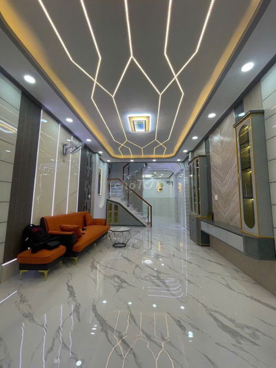 BÁN NHÀ GIÁP NGÃ TƯ BỐN XÃ - 65 M2 - NHỈNH 5 TỶ