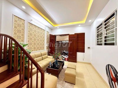 BÁN NHÀ KỀ CẦU GIẤY 8.6 TỶ - PHÁO ĐÀI LÁNG GẦN NGUYỄN KHANG, QUAN HOA