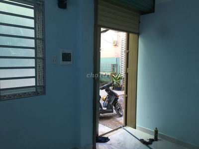 Nhà NC như hình 2PN sát MT Trường Sa hẻm nhựa 4,5m khu Phan Xích Long