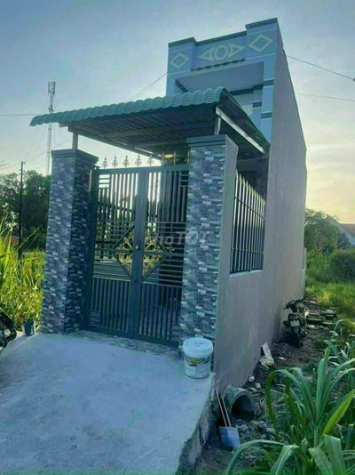 Nhà nhỏ xinh 460tr TL, mặt tiền Bàu Sen, Hòa Khánh Đông, Long An
