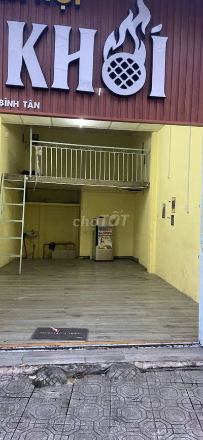 Mặt bằng vừa kinh doanh vừa để ở mặt tiền Lê Đình Cẩn gần chợ Ông Búp