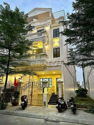 Nhà phố cityland Park hill Mặt tiền Đường Số 8 Có Thang Máy Hầm 3 Lầu