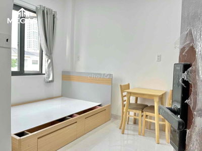 Studio Cửa Sổ Thoáng - Giá Rẻ 4 TRIỆU - Full Nội Thất Mới Leng Keng !!