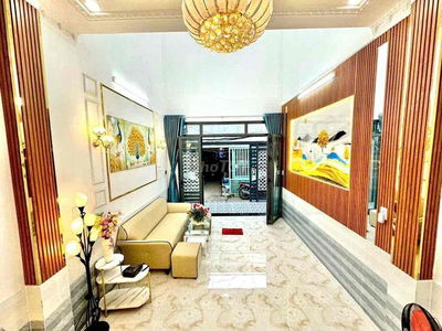 🧧🧧🧧🧧GIÁP QUẬN 7 NHÀ MỚI TINH CÓ PHÒNG DƯỚI ĐẤT 🧧🧧🧧🧧