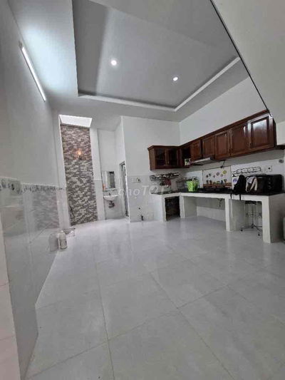 🏠 Bán Nhà 4 Tầng – KDC VƯỜN LAN