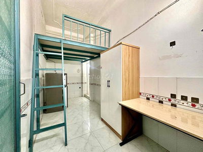 Cho Thuê Phòng Có Gác - Sẵn Máy lạnh, Tủ lạnh Ngay Lê Văn Quới - 4 Xã