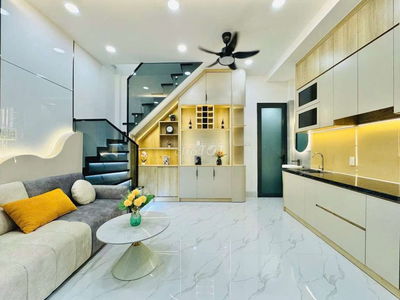 GẤP BÁN NHÀ 2 TẦNG NGUYỄN VĂN CÔNG_ NHỈNH 3.X TỶ