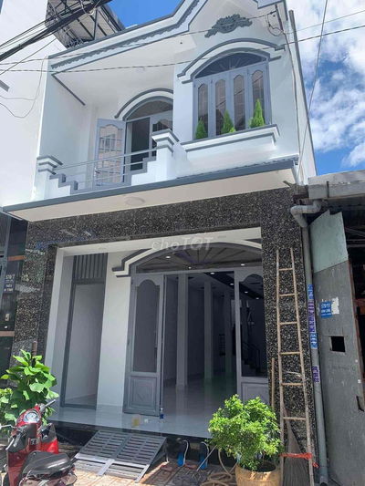 cho thuê nhà sát mặt tiền Bình long