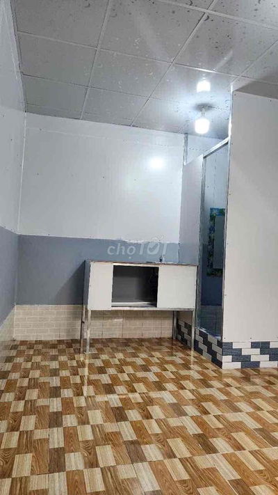 phòng 20m đường lớn Âu dương lân, phường 3 quận 8