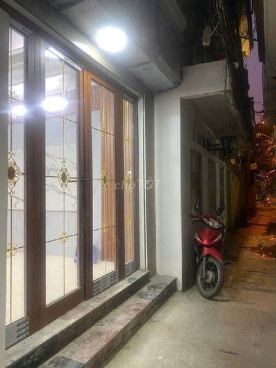 BA ĐÌNH - NHỎ XINH - SÁT MẶT PHỐ - NGÕ THÔNG