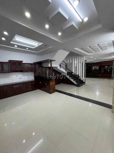 Cho thuê nhà MTNB khu Tên Lửa dt 6x16 xd 3,5 tấm . Giá 23tr/tháng