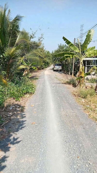 380tr/1000mv ĐẤT VƯỜN ,ĐƯỜNG ÔTÔ TỚI ĐẤT