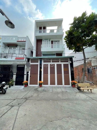 Giảm 500tr Hẻm 6m DT 6 x 15m Đúc 3.5 Tầng_8 TỶ xíu