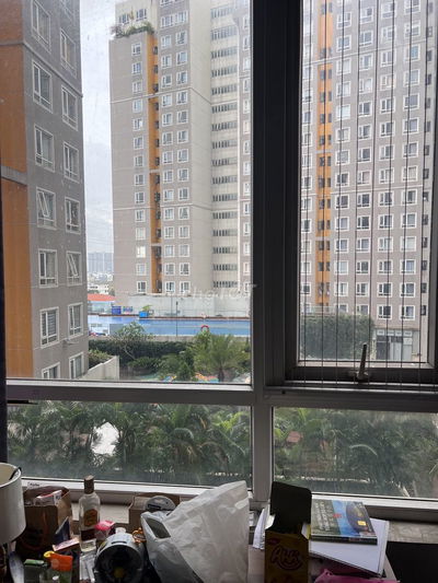 Cho thuê share phòng chung cư CBD, tầng thấp, view đối diện hồ bơi