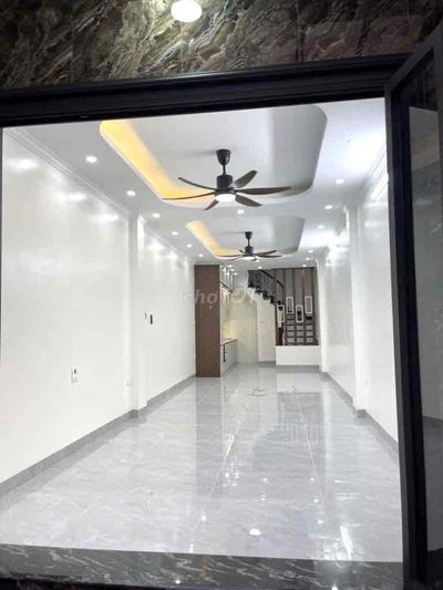 trung tâm việt Hưng Long biên nhà mới tương lai rạng ngời