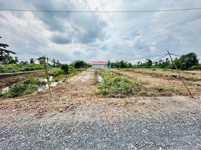 Mặt tiền view sông vàm cỏ đông 15mx80m có 200m thổ cư SH đầy đủ