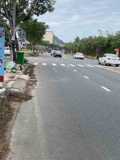 Bán đất mặt tiền đường biển Trường Sa siêu đẹp