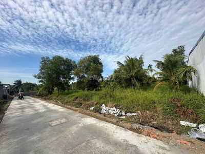 nền 187m2 , sổ hông,  phường phú tân , bến tre